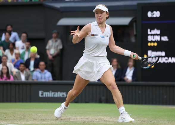 Lulu Sun (NZL) Tennis - Wimbledon 2024 - Grand Slam ITF ATP, Tennis Herren WTA, Tennis Damen - AELTC - London - - Great Britain - 7 July 2024. Copyright: xJuergenxHasenkopfx