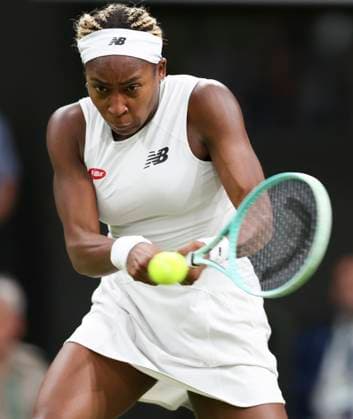 (240708) -- LONDON, July 8, 2024 -- Coco Gauff hits a return during the women s singles 4th round match between Coco Gauff of the United States and Emma Navarro of the United States at Wimbledon tennis Championship in London, Britain, on July 7, 2024. ) (SP)BRITAIN-LONDON-TENNIS-WIMBLEDON-DAY 7 HanxYan 
