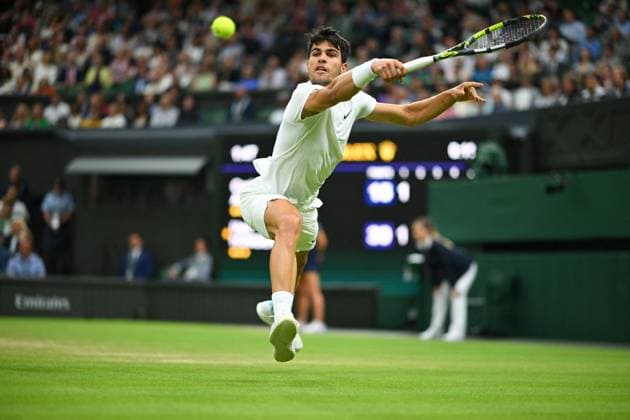 Wimbledon - Fourth Round Carlos Alcaraz (ESP) during his fourth round match at the 2024 Wimbledon Championships at the AELTC in London, UK, on July 7, 2024. Photo by Corinne Dubreuil ABACAPRESS.COM London United Kingdom  Copyright: xDubreuilxCorinne ABACAx