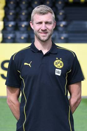 Borussia Dortmund II; 3.Liga, Porträttermin 2024 2025 Co-Trainer Julian Koch; Borussia Dortmund II; 3. Liga, Porträttermin 2024 2025