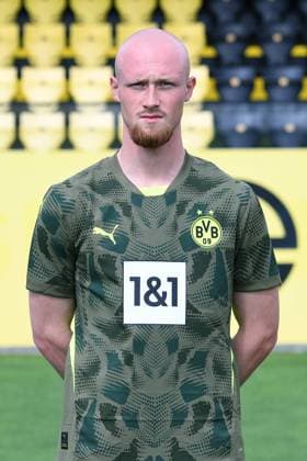 Borussia Dortmund II; 3.Liga, Porträttermin 2024 2025 Leon Klußmann; Borussia Dortmund II; 3. Liga, Porträttermin 2024 2025
