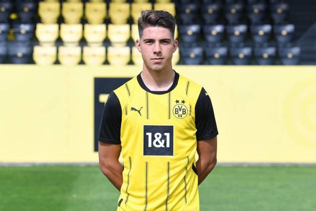 Borussia Dortmund II; 3.Liga, Porträttermin 2024 2025 Franz Roggow; Borussia Dortmund II; 3. Liga, Porträttermin 2024 2025