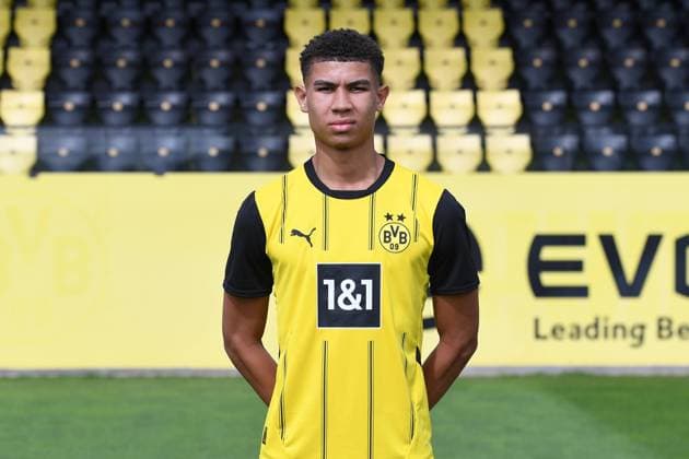 Borussia Dortmund II; 3.Liga, Porträttermin 2024 2025 Jordi Paulina; Borussia Dortmund II; 3. Liga, Porträttermin 2024 2025