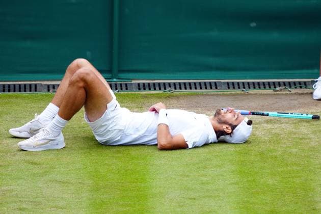 Lorenzo Musetti celebrates victory in his fourth round match Wimbledon Tennis Championships, Day 8, The All England Lawn Tennis and Croquet Club, London, UK - 08 Jul 2024  Copyright: xJavierxGarcia Shutterstockx 14575856h