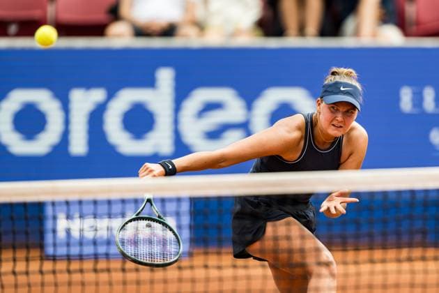 240708 Kajsa Rinaldo Persson, Sverige under dag 1 av WTA, Tennis Damen Nordea Open den 8 juli 2024 i Bastad. Copyright: NICLASxJÖNSSON BB240708NO011
