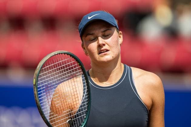 240708 Kajsa Rinaldo Persson, Sverige deppar under dag 1 av WTA, Tennis Damen Nordea Open den 8 juli 2024 i Bastad. Copyright: NICLASxJÖNSSON BB240708NO020