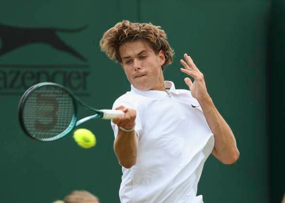 Tom Sickenberger (GER), Jungen Einzel GS Tennis - Wimbledon 2024 - Grand Slam ITF ATP, Tennis Herren WTA, Tennis Damen - AELTC - London - - Great Britain - 8 July 2024. Copyright: xJuergenxHasenkopfx