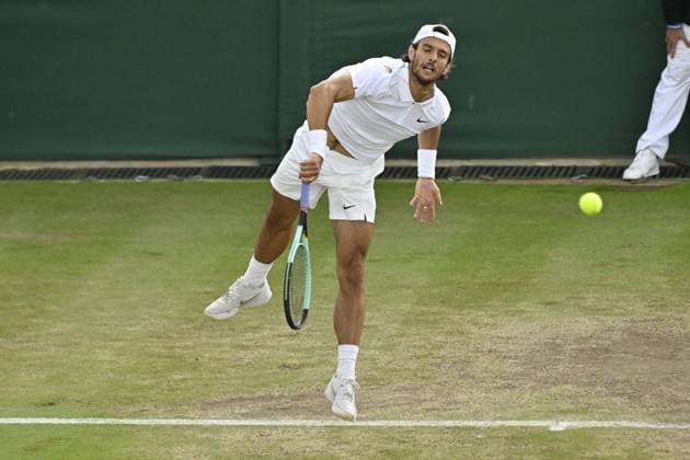 Tennis : Wimbledon 2024 - Lorenzo Mussetti - Italia Tennis : Wimbledon 2024 - England - 08 07 2024 ChrysleneCaillaud Panoramic 