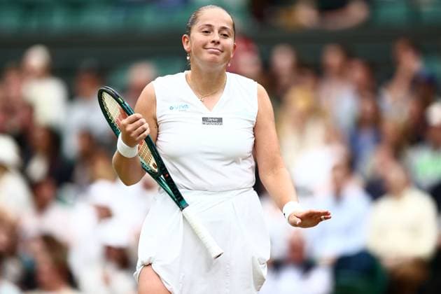 Jelena Ostapenko of Latvia Wimbledon Tennis Championships, Day 8, The All England Lawn Tennis and Croquet Club, London, UK - 08 Jul 2024  Copyright: xJamesxMarsh Shutterstockx 14575857ej