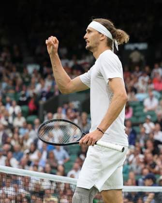Alexander Zverev (GER) macht die Faust und jubelt, Jubel, Freude, Emotion Tennis - Wimbledon 2024 - Grand Slam ITF ATP, Tennis Herren WTA, Tennis Damen - AELTC - London - - Great Britain - 8 July 2024. Copyright: xJuergenxHasenkopfx