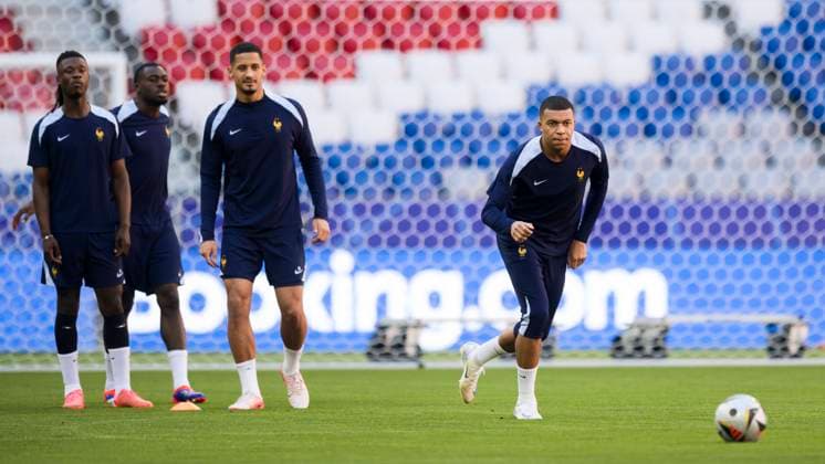 France training Kylian Mbappe of France in action during France training on the eve of the UEFA EURO, EM, Europameisterschaft,Fussball 2024 semi-final football match against Spain. Munich Germany Copyright: xNicolòxCampox