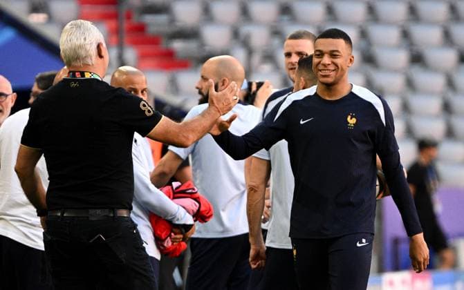 Germany Soccer Euro 2024 Training 8725099 08.07.2024 France s Kylian Mbappe, right, attends a training session ahead of the UEFA EURO, EM, Europameisterschaft,Fussball 2024 semi-final soccer match agaisnt Spain at the Allianz Arena in Munich, Germany. Alexey Filippov Sputnik Munich Germany  Copyright: xAlexeyxFilippovx
