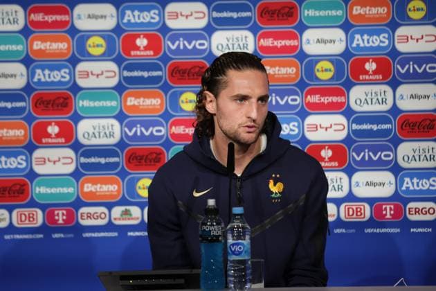 14 Rabiot Adrien RABIOT Midfield (FRA) conférence de presse FOOTBALL : Conférences de presse MD-1 France Avec le sélectionneur Didier Deschamps, l UEFA EURO, EM, Europameisterschaft,Fussball Allianz Arena de Munich. - 08 07 2024 ElyxandroCegarra Panoramic 