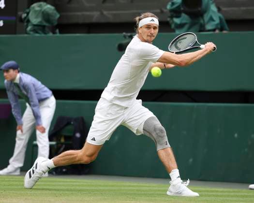 Alexander Zverev (GER) Tennis - Wimbledon 2024 - Grand Slam ITF ATP, Tennis Herren WTA, Tennis Damen - AELTC - London - - Great Britain - 8 July 2024. Copyright: xJuergenxHasenkopfx