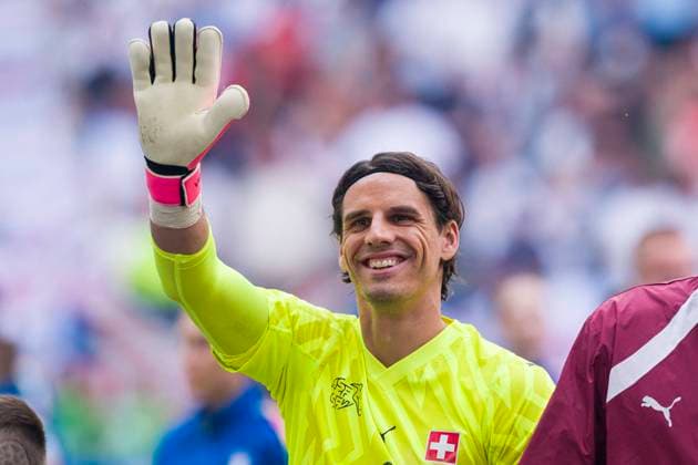 Goalkeeper Yann Sommer of Switzerland getting into the field during the UEFA EURO, EM, Europameisterschaft,Fussball 2024 quarter-final match between England and Switzerland at Düsseldorf Arena on July 6, 2024 in Dusseldorf, Germany. (Photo by JustPictures) Dusseldorf Düsseldorf Arena Germany