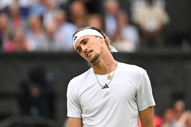 Sport Bilder des Tages Wimbledon - Fourth Round Alexander Zverev (GER) during his fourth round match at the 2024 Wimbledon Championships at the AELTC in London, UK, on July 8, 2024. Photo by Corinne Dubreuil ABACAPRESS.COM LONDON  Copyright: xDubreuilxCorinne ABACAx