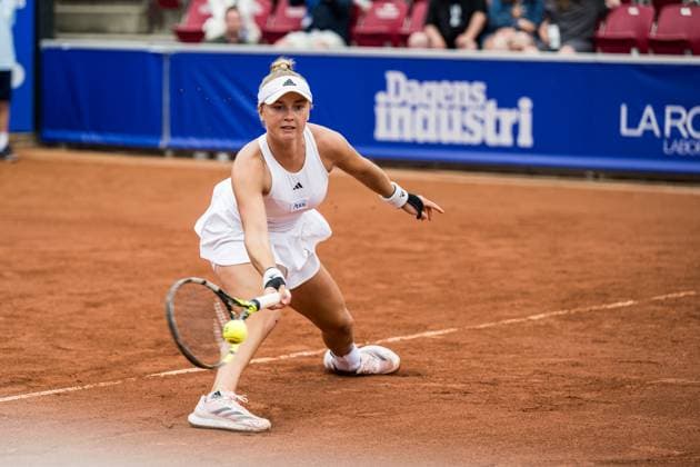 240709 Caijsa Hennemann, Sverige under dag 2 av WTA, Tennis Damen Nordea Open den 9 juli 2024 i Bastad. Copyright: NICLASxJÖNSSON BB240709NO116
