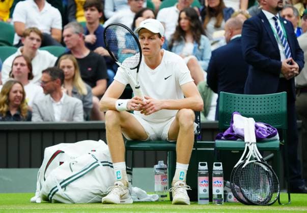 Jannik Sinner treated by a doctor and a physio after appearing to suffer with a dizzy spell during his quarter final match. He had his bloody pressure and oxygen levels checked before being helped off court Wimbledon Tennis Championships, Day 9, The All England Lawn Tennis and Croquet Club, London, UK - 09 Jul 2024  Copyright: xJavierxGarcia Shutterstockx 14577169bd