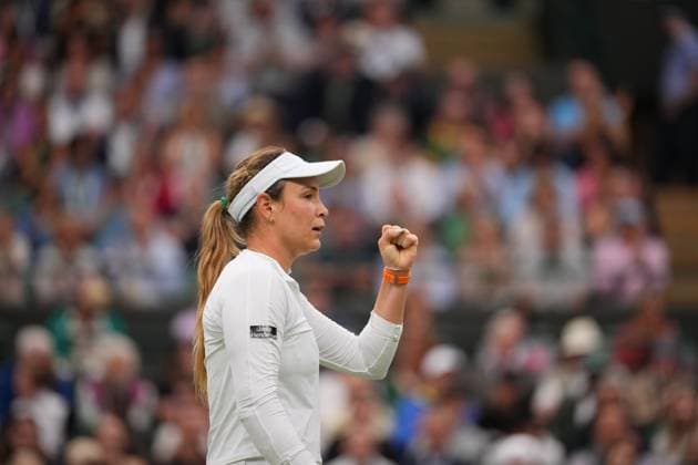 Donna Vekic of Croatia celebrates beating New Zealand s Lulu Sun at the end of their women s singles quarter-finals tennis match on the ninth day of the 2024 Wimbledon Championships at The All England Lawn Tennis and Croquet Club in Wimbledon, southwest London, on July 9, 2024.  Copyright: xHiroshixSatox