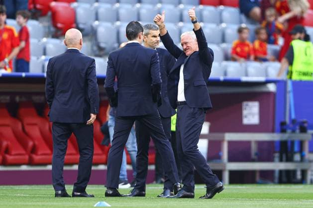 France manager Didier Deschamps (R) arrives on the pitch Spain v France, UEFA European Championship, EM, Europameisterschaft 2024, Semi Final, Football, Munich Football Arena, Munich, Germany - 09 Jul 2024 EDITORIAL USE ONLY No use with unauthorised audio, video, data, fixture lists, club league logos or live services. Online in-match use limited to 120 images, no video emulation. No use in betting, games or single club league player publications.  Copyright: xKieranxMcManus Shutterstockx 14576874o