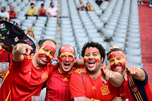 Fans Spanien, Spanien vs. Frankreich, Fussball, UEFA EURO, EM, Europameisterschaft,Fussball 2024, Halbfinale, 09.07.2024 Muenchen Bayern Deutschland