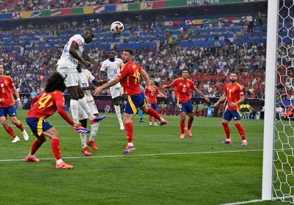 09.07.2024, Fussball UEFA EURO, EM, Europameisterschaft,Fussball 2024, Halbfinale, Spanien - Frankreich, in der Münchner-Fussball-Arena. Randal Kolo Muani (Frankreich) trifft zum 0:1