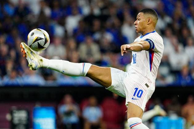 Kylian Mbappà of France in action Spain v France, UEFA European Championship, EM, Europameisterschaft 2024, Semi Final, Football, Munich Football Arena, Munich, Germany - 09 Jul 2024 EDITORIAL USE ONLY No use with unauthorised audio, video, data, fixture lists, club league logos or live services. Online in-match use limited to 120 images, no video emulation. No use in betting, games or single club league player publications. Copyright: xDavexShopland Shutterstockx 14576888cn