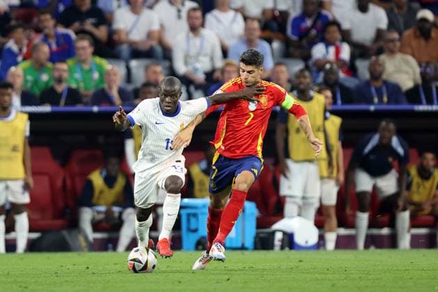 MONACHIUM 09.07.2024 MECZ 1 2 FINALU POLFINAL MISTRZOSTW EUROPY 2024: HISZPANIA - FRANCJA --- SEMIFINAL UEFA EURO, EM, Europameisterschaft,Fussball 2024 MATCH IN MUNICH: SPAIN - FRANCE N GOLO KANTE ALVARO MORATA FOT. PIOTR KUCZA FOTOPYK NEWSPIX.PL --- Newspix.pl POLAND OUT!  240709PYK1018