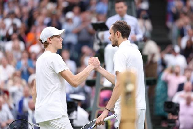 Tennis, Wimbledon, Die Highlights Daniil Medvedev (Rus) defeated Jannik Sinner (Ita) TENNIS : Wimbledon 2024 - 09 07 2024 AntoineCouvercelle Panoramic 