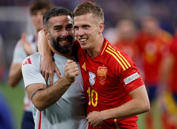Spain v France: Semi-Final - UEFA EURO, EM, Europameisterschaft,Fussball 2024 Daniel Carvajal and Dani Olmo of Spain celebrate after winning the UEFA EURO 2024 semi-final match between Spain v France at Munich Football Arena on July 9, 2024 in Munich, Germany. Munich Munich Football Arena Germany Germany Copyright: xRichardxSellers Sportsphoto APLx 14045224
