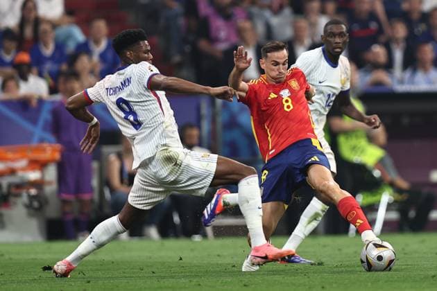Aurelien Tchouameni (France) Fabian Ruiz (Spain) during the UEFA EURO, EM, Europameisterschaft,Fussball Germany 2024 match between Spain 2-1 France at Munich Football Arena on July 09, 2024 in Munich, Germany. Noxthirdxpartyxsales  (259148767)