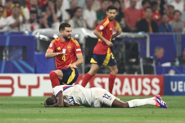 Randal Kolo Muani (France) Nacho Fernandez (Spain) during the UEFA EURO, EM, Europameisterschaft,Fussball Germany 2024 match between Spain 2-1 France at Munich Football Arena on July 09, 2024 in Munich, Germany. Noxthirdxpartyxsales  (259148832)