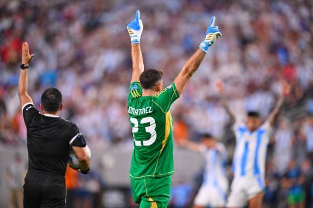 RECORD DATE NOT STATED Copa America USA 2024 Argentina 2-0 Canada - Semifinal Emiliano Martinez of Argentina during the CONMEBOL Copa America 2024 Semi-final match between Argentina and Canada, at MetLife Stadium, on July 09, 2024 in East Rutherford, New Jersey, United States. EAST RUTHERFORD NEW JERSEY UNITED STATES  Copyright: xJorgexMartinezx 20240709210425_CA_SF_2024_ARG_CAN_MARTINEZ278