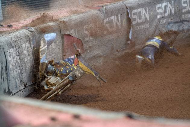 Bilder des Jahres 2024, Sport 07 Juli Sport Themen der Woche KW28 Sport Bilder des Tages Monster Energy FIM Speedway of Nations Semi-Final 1 Marko Levishyn of Ukraine in yellow is crashing out of his final heat during the Monster Energy FIM Speedway of Nations Semi-Final 1 at the National Speedway Stadium in Manchester, United Kingdom, on July 9, 2024. Manchester United Kingdom  Copyright: xMIxNewsx originalFilename:fletcher-monstere240709_nph2E.jpg