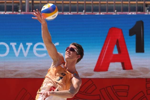 BEACHVOLLEYBALL - Beach Pro Vienna VIENNA,AUSTRIA,10.JUL.24 - Beach volleyball, Beachvolleyball - A1 Beach Pro Vienna. Image shows Leon Luini (NED).  GEPAxpictures xMathiasxMandl