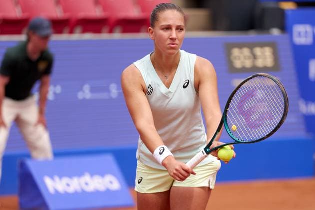 Diane Parry of France serves to Darja SemeÅÜistaja of Latvia during the Womens second round of Nordea Open at Bastad Tennis Stadium on July 10, 2024 in Bastad, Sweden (Photo by Camilla Stolen Imago) Bastad Sweden Copyright: xCamillaxStolenx L2180614
