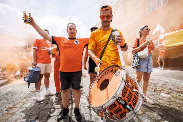 DORTMUND, Dutch supporters in Dortumund, 10-07-2024, Dutch fans in the city center of dortmund before the match against England. Oranje legioen, Friedensplatz Dutch supporters in Dortumund  x25726556x Copyright: