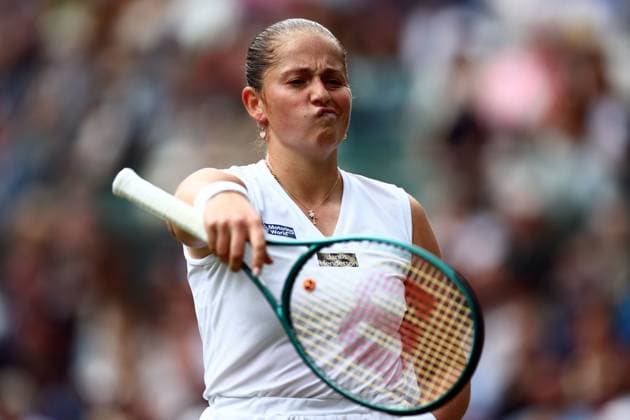 Tennis, Wimbledon, Die Highlights Sport Bilder des Tages Jelena Ostapenko during her quarter final match Wimbledon Tennis Championships, Day 10, The All England Lawn Tennis and Croquet Club, London, UK - 10 Jul 2024  Copyright: xJamesxMarsh Shutterstockx 14578619ap