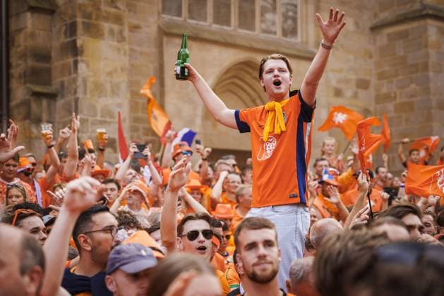 DORTMUND, Dutch supporters in Dortumund, 10-07-2024, Dutch fans in the city center of dortmund before the match against England. Oranje legioen, Dutch supporters in Dortumund  x25726953x Copyright: