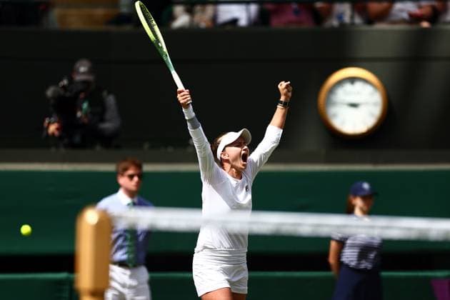 Barbora Krejcikova celebrates victory in her quarter final match Wimbledon Tennis Championships, Day 10, The All England Lawn Tennis and Croquet Club, London, UK - 10 Jul 2024  Copyright: xJamesxMarsh Shutterstockx 14578619bt