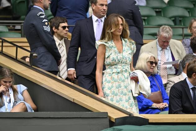 Tennis : Wimbledon 2024 - Peter Phillips et Mrs Harriet Sperling dans la Royal Box Tennis : Wimbledon 2024 - England - 10 07 2024 ChrysleneCaillaud Panoramic 