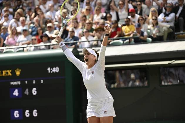 Tennis : Wimbledon 2024 - Barbora Krejcíková - Republique Tcheque Tennis : Wimbledon 2024 - England - 10 07 2024 ChrysleneCaillaud Panoramic 