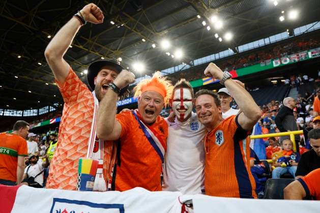 Netherlands v England: Semi-Final - UEFA EURO, EM, Europameisterschaft,Fussball 2024 Dutch and English fans in the stand before the UEFA EURO 2024 semi-final match between Netherlands and England at Football Stadium Dortmund on July 10, 2024 in Dortmund, Germany. Dortmund Football Stadium Dortmund Germany Germany Copyright: xRichardxSellers Sportsphoto APLx 14045314