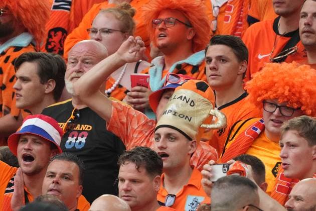 Holländische Fans wollen ihr Team siegen sehen - Dortmund 10.07.2024: Niederlande vs. England, EURO2024 M50, Halbfinale, EM-Arena Dortmund