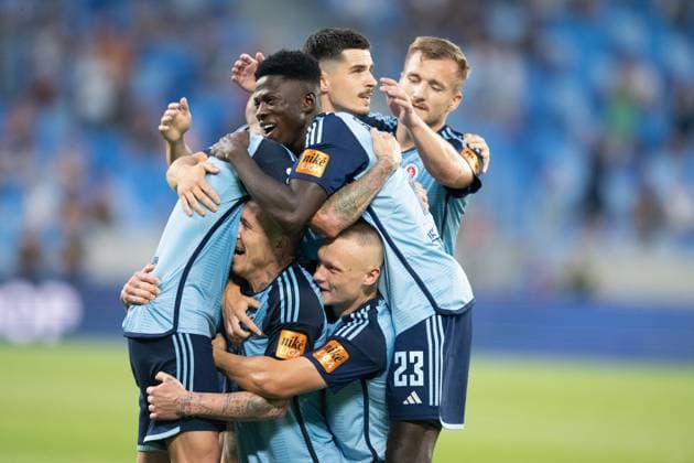 Sport Bilder des Tages SK Slovan Bratislava players a Juraj Kucka a goal celebrate during UEFA Champions league preliminary round match, SK Slovan Bratislava - FC Struga, 10. july 2024 Copyright: xx DSC_6312