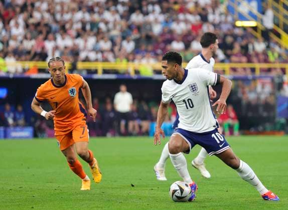 Netherlands v England UEFA EURO, EM, Europameisterschaft,Fussball 2024 Semi-final Jude Bellingham of England in possession during the UEFA Euro 2024 Semi-final match between Netherlands and England at Signal Iduna Park, Dortmund UK Newspapers OUT Copyright: xPaulxChestertonx FIL-20342-0048