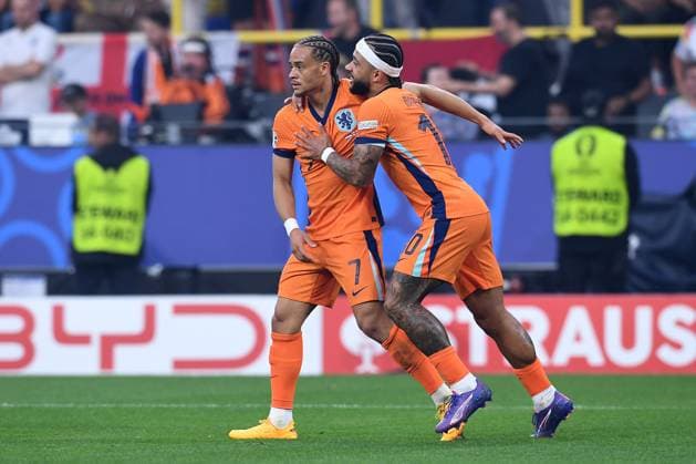 Fußball UEFA EURO, EM, Europameisterschaft,Fussball 2024 Halbfinale Niederlande - England am 10.07.2024 im BVB Stadion Dortmund in Dortmund Torjubel Jubel Tor zum 1:0 durch Xavi Simons ( Niederlande )