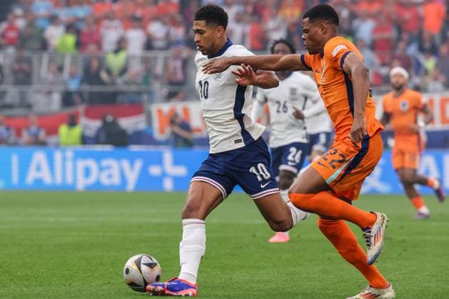 2024-07-10 The Netherlands v England - Semi-Final - UEFA EURO, EM, Europameisterschaft,Fussball 2024 DORTMUND, GERMANY - JULY 10: Jude Bellingham of England runs with the ball during the Semi-Final - UEFA EURO 2024 match between The Netherlands and England at BVB Stadion Dortmund on July 10, 2024 in Dortmund, Germany. (Photo by Peter Lous BSR Agency) Dortmund Germany Content not available for redistribution in The Netherlands directly or indirectly through any third parties. Copyright: xBSRxAgencyx