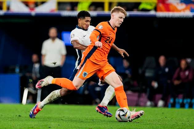 UEFA EURO, EM, Europameisterschaft,Fussball 2024: Niederlande - England; 10.07.2024 Jerdy Schouten (Niederlande, 24) im Zweikampf mit Jude Bellingham (England, 10). UEFA EURO 2024: Niederlande - England; BVB Stadion Dortmund, Dortmund am 10.07.2024 Copyright: xBEAUTIFULxSPORTS Wunderlx