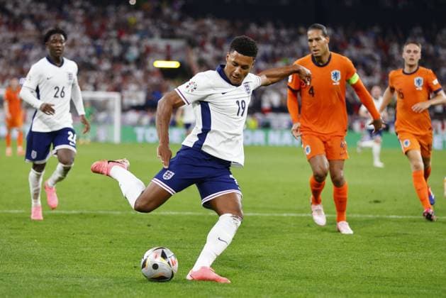 DORTMUND, 10-07-2024, BVB Stadium , European Football Championship Euro2024, Semi finals match no.50 between Netherlands and England. England player Oliver Watkins scores 1-2 Netherlands - England (Euro2024)  x25730318x Copyright: